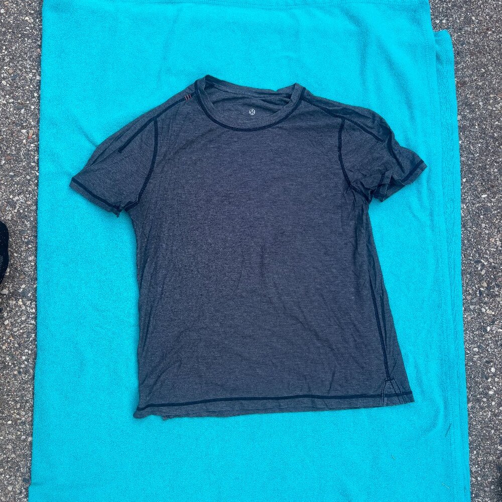 Lululemon men's vintage shirt